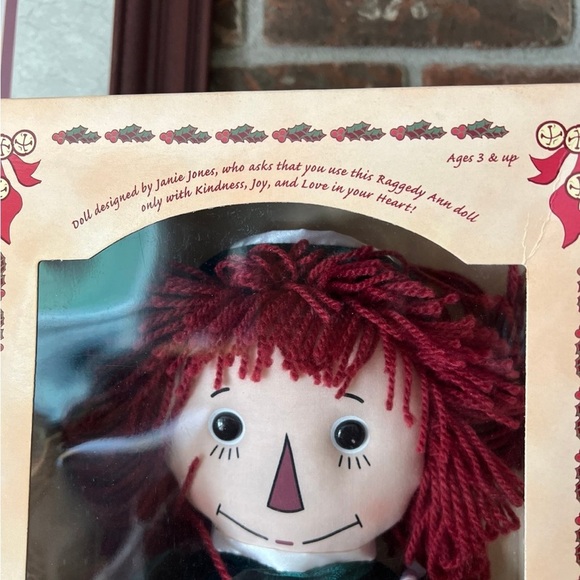 Raggedy Ann Special
Edition Collector Holiday
Keepsake Doll - Picture 7 of 10